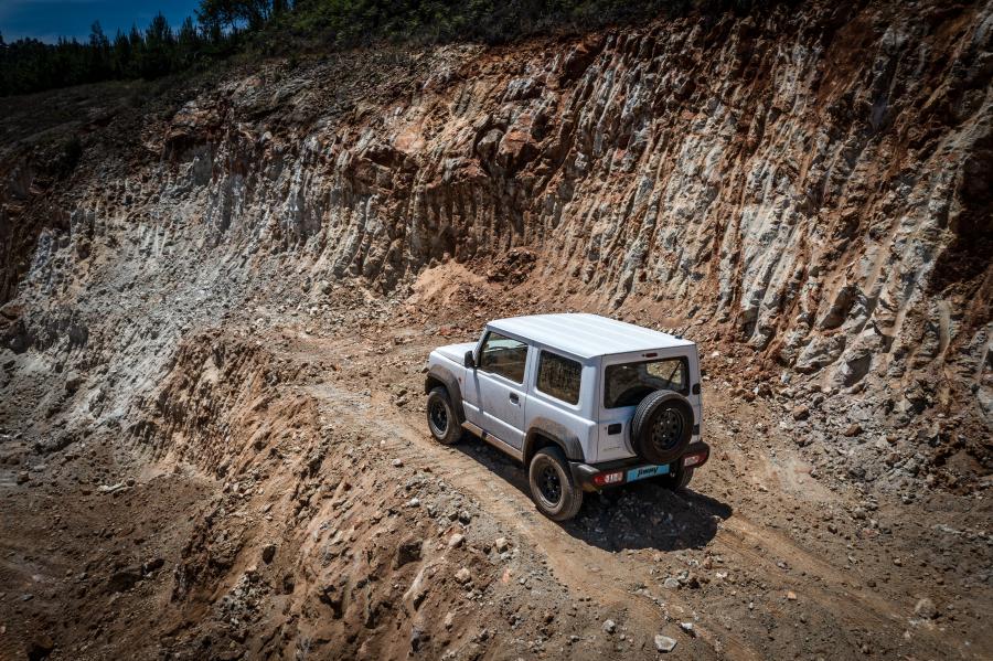  Suzuki Jimny AllGrip 2018 года  (ZA) (фото 23 из 24)